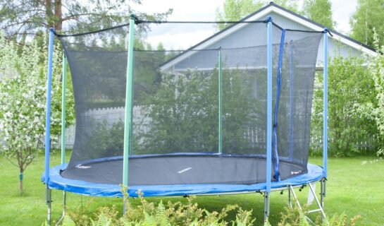 WEG – Anlage: Darf ein Trampolin im Garten stehen?