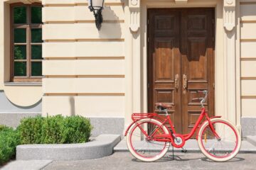 WEG-Anlage – Transportverbot von Fahrrädern durch Treppenhaus zulässig?