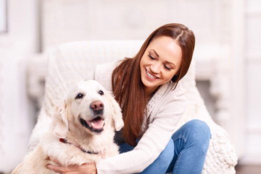 Wirksamkeit einer Klausel zur Hundehaltung im Mietvertrag