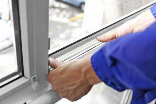 WEG - Pflicht des Sondereigentümers zur ordnungsgemäßen Erstherstellung von Außenfenstern