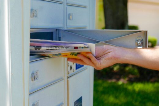 Wohngemeinschaft -  Anspruch auf Ausstattung der Mietsache mit einem Briefkasten