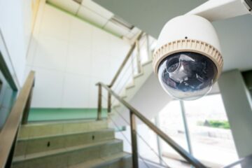 Installation Videokamera im Treppenhaus eines Wohnhauses – Zulässigkeit