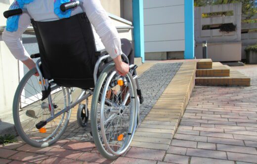 WEG-Rollstuhlrampe: Terrasse barrierefrei gestalten 